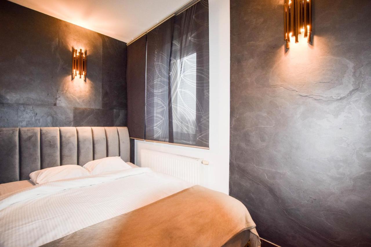 Apartament Z Widokiem Na Wawel W Centrum Miasta Krasków Exterior foto